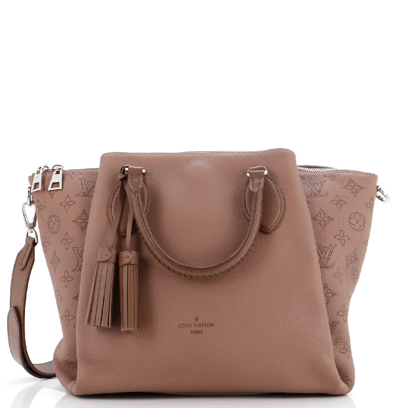 Shoulder bags with sleek silhouettes for fashion -Haumea Handbag Mahina Leather