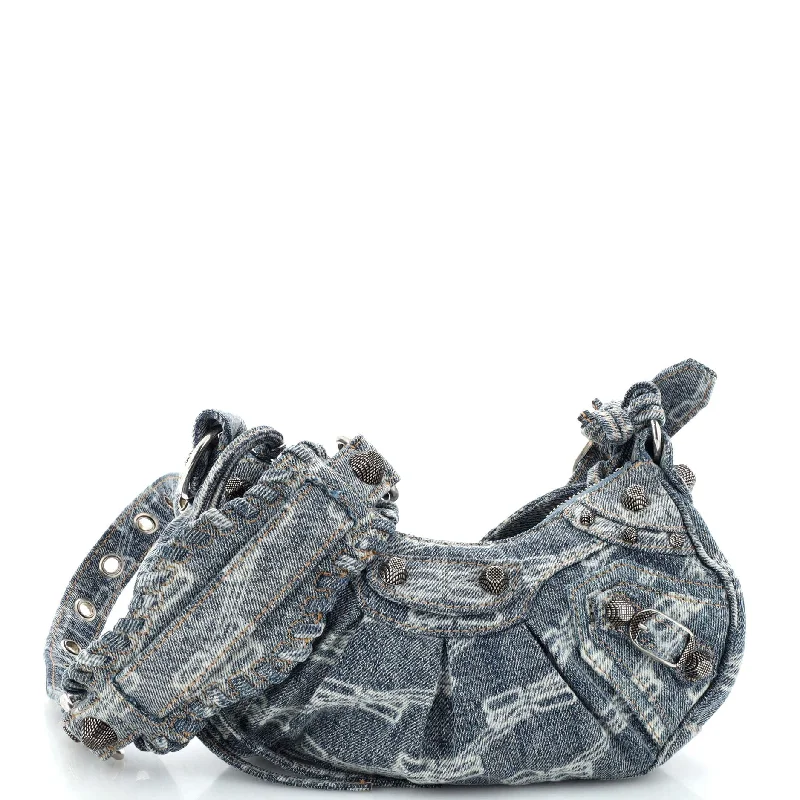 Shoulder bags with quilted leather for luxury -Le Cagole Giant Studs Shoulder Bag BB Denim XS