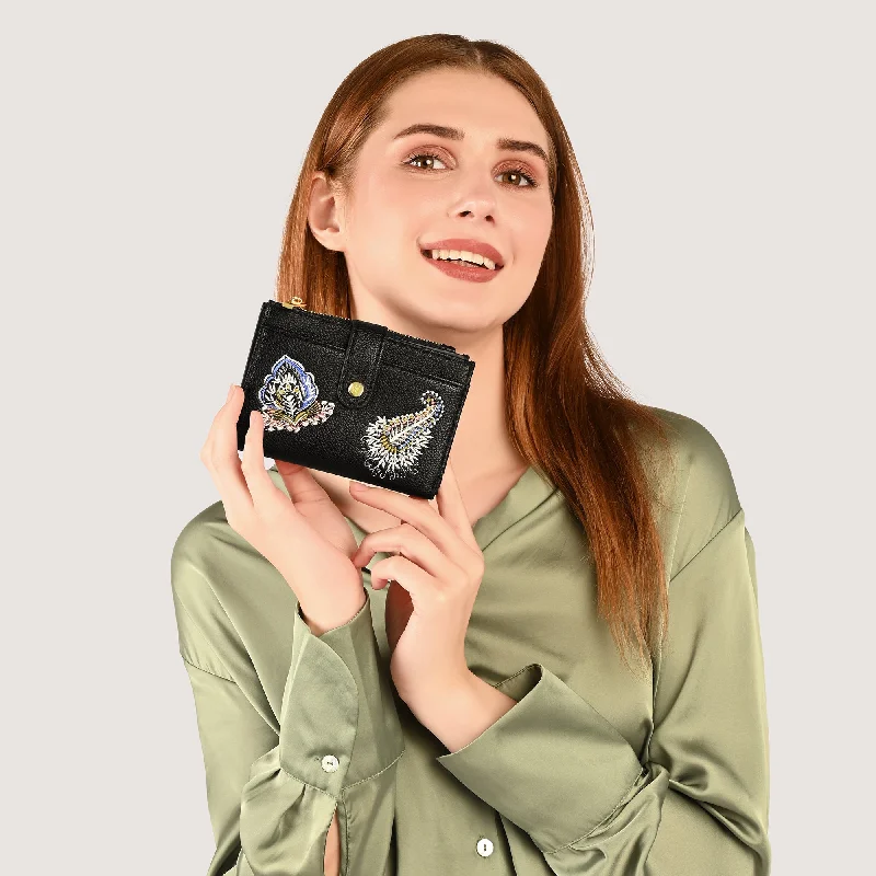 Handle bags with durable hemp for sustainability -Accessorize London Women's  Embroidered Removable Card Holder